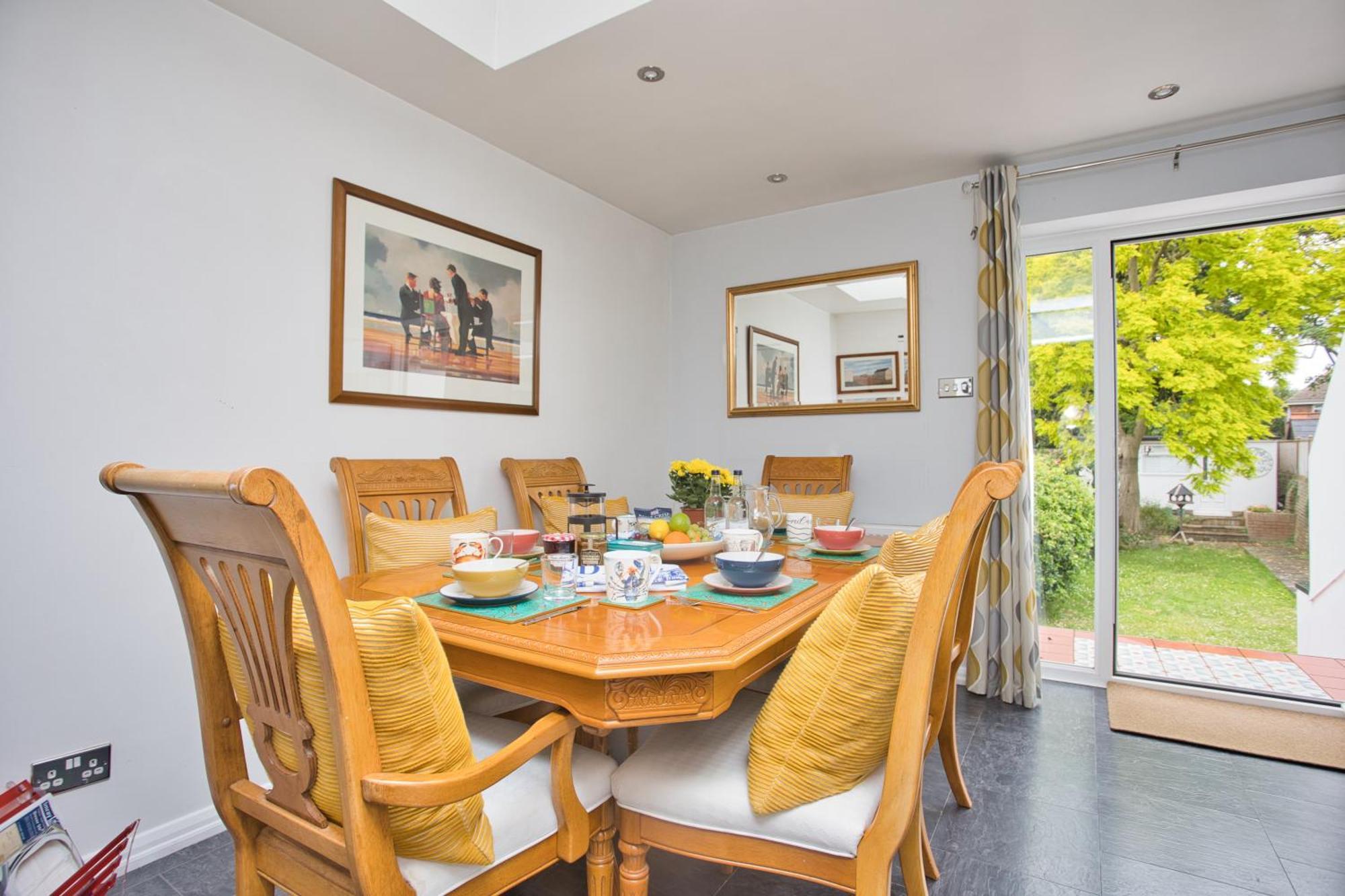 Spacious Seaside Escape In The Heart Of Deal, 4 Mins From The Beach Exterior foto
